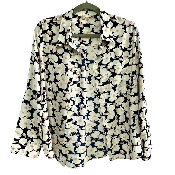 Skies Are Blue Kaulin Relaxed Floral Button Down Top White Blush Navy Print | PL - Picture 16 of 16